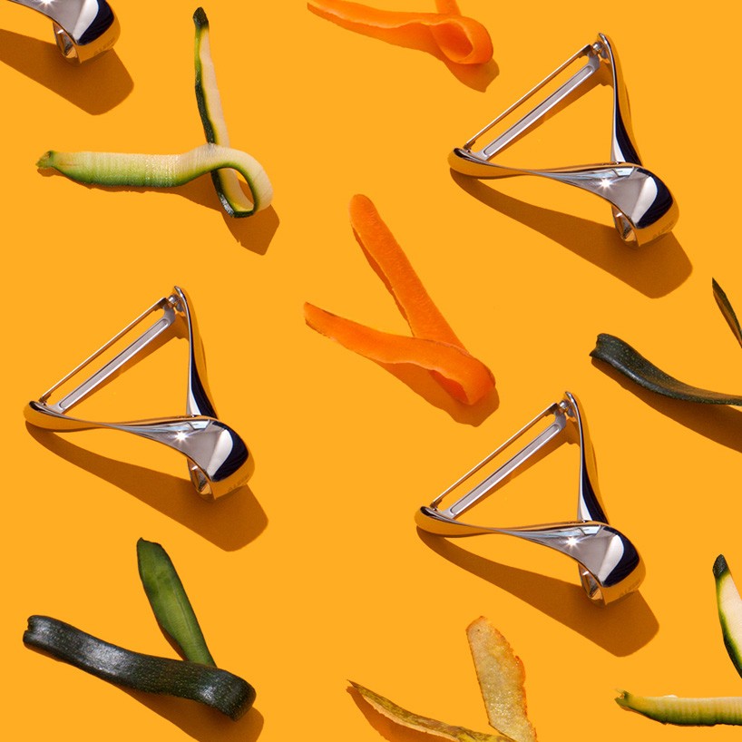 valerio sommella gently twists the sfrido vegetable peeler for alessi