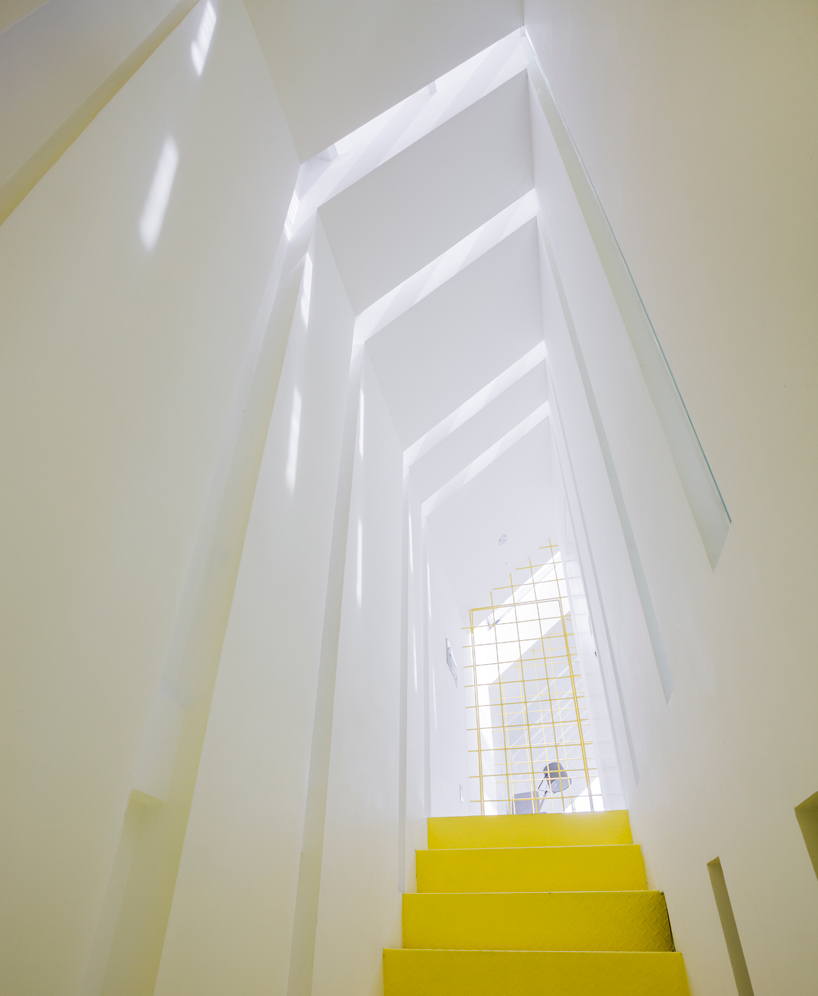 MW-archstudio-thao-ho-home-furnishing-vietnam-designboom-02