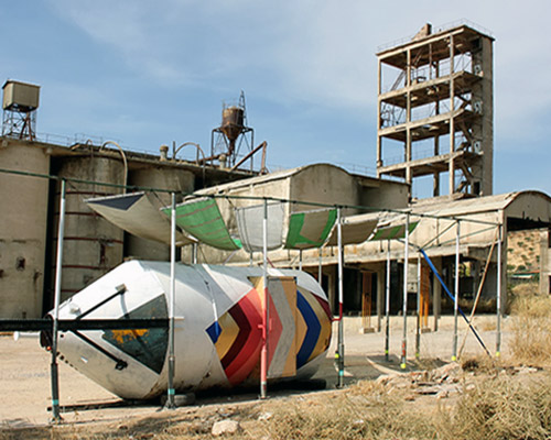 we diseñamos mixes geometry + graffiti to recover abandoned hopper in spain