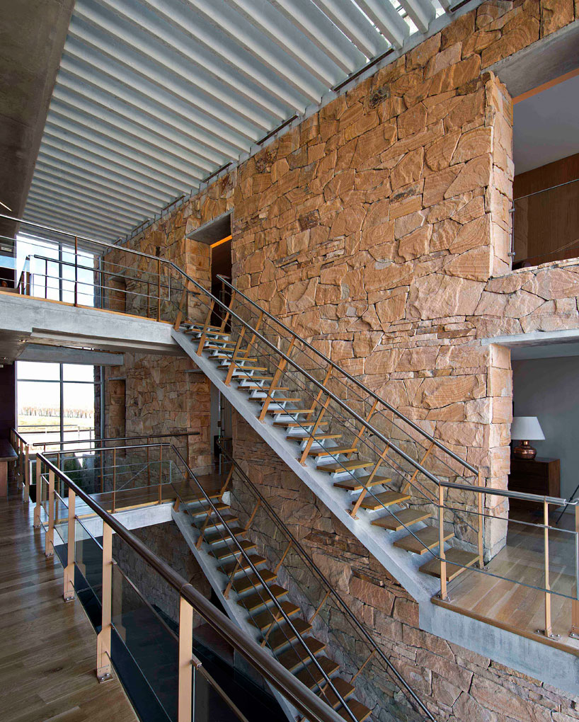 albertotonconogydesignboom01