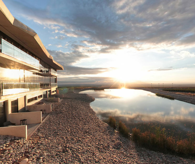 alberto tonconogy hotel casa de uco mendoza argentina designboom