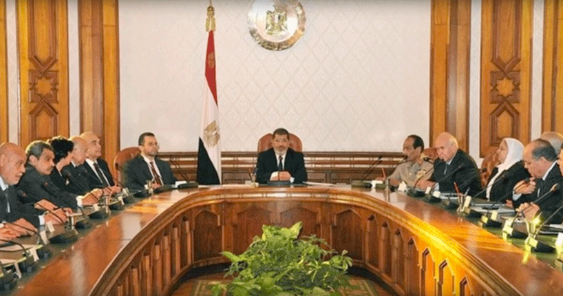 elle morewomen campaign shows lonely females in male-dominated fields