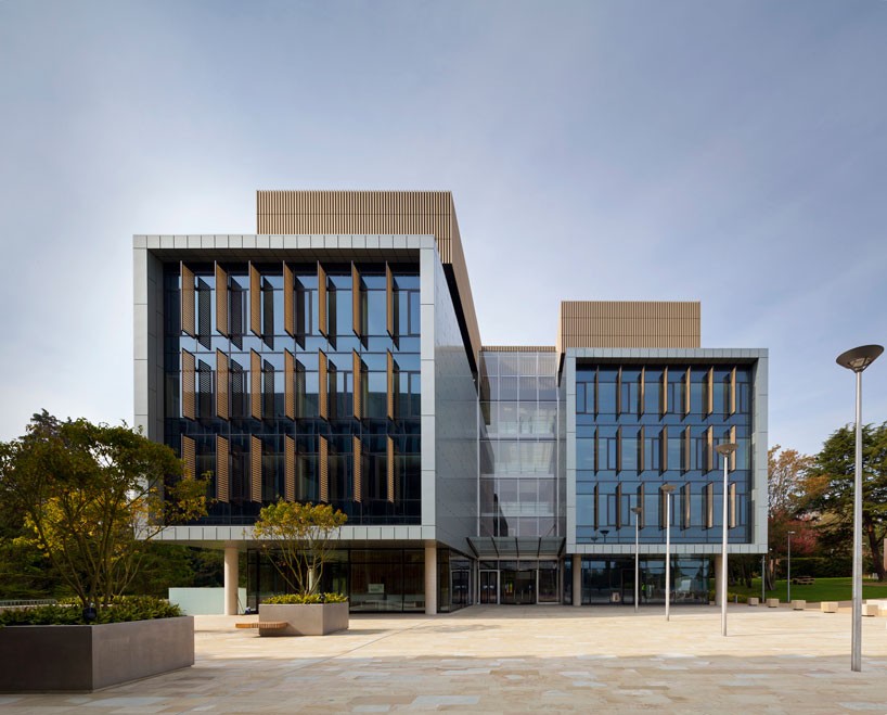 grimshaw completes their largest educational facility for southampton university