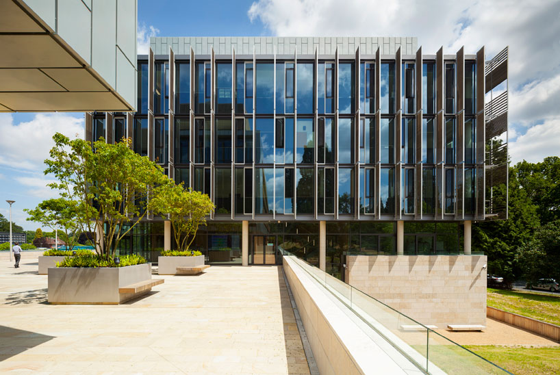 grimshaw-architects-university-of-southhampton-boldrewood-innovation-campus-designboom-02
