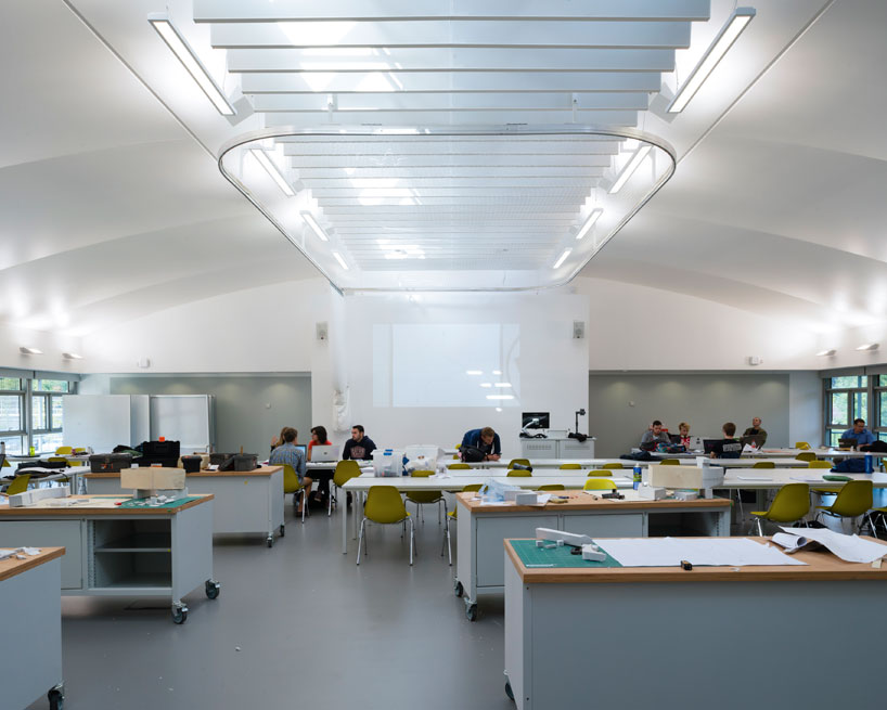 grimshaw-architects-university-of-southhampton-boldrewood-innovation-campus-designboom-02