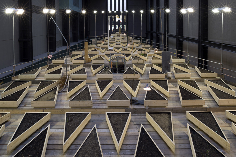 hyundai-commission-abraham-cruzvillegas-empty-lot-turbine-hall-tate-designboom-03