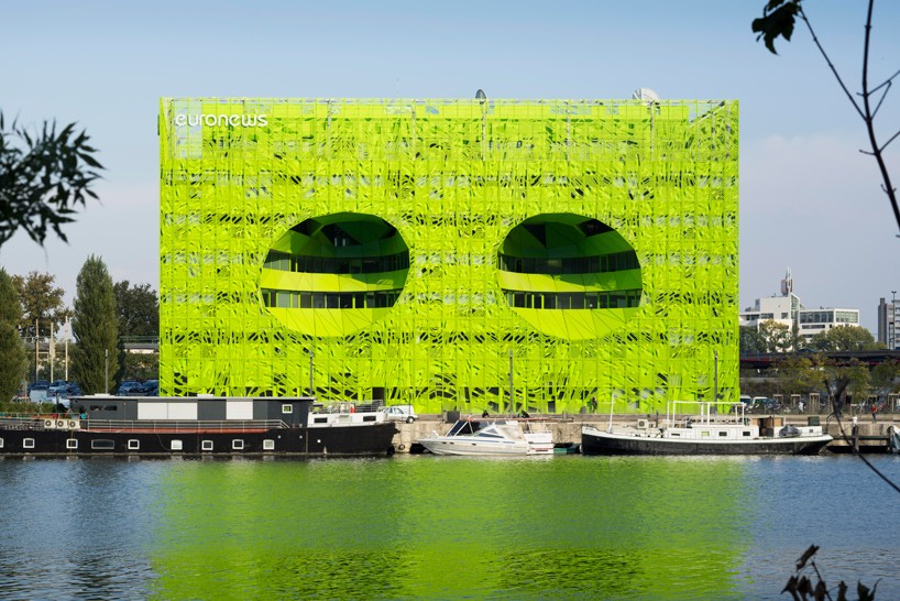 jakob + macfarlane completes green cube building for euronews' HQ