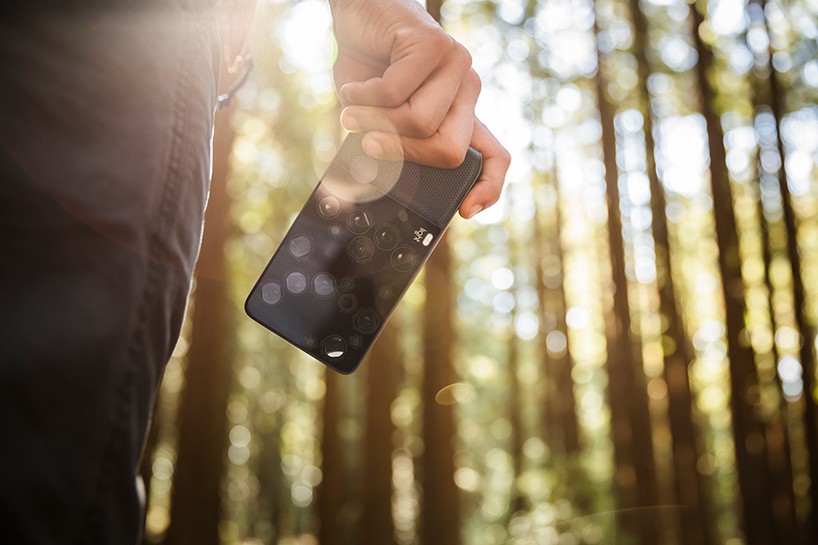 light-L16-camera-compact-camera-designboom-05