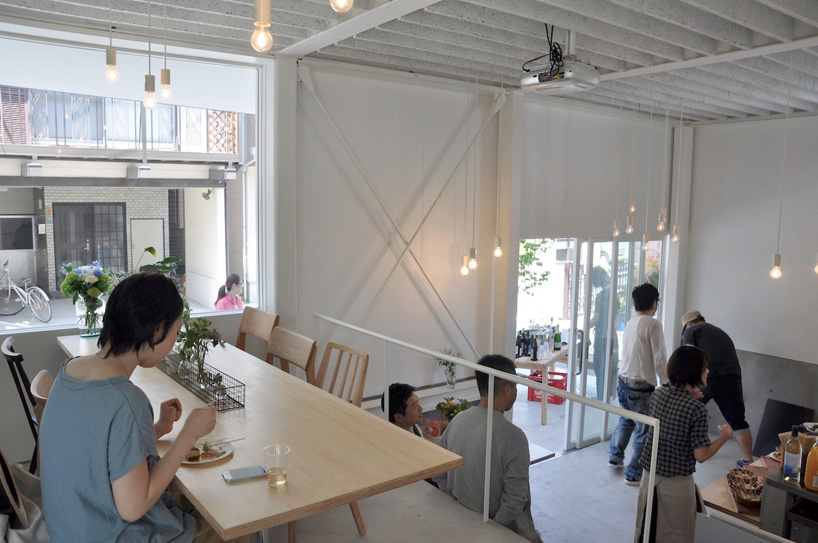 naka architects' studio_apartment with a restaurant_designboom_006
