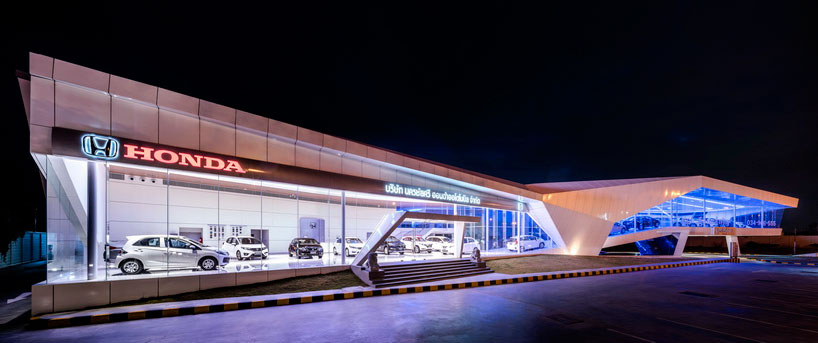 honda's nakornchaisri showroom designed by office AT