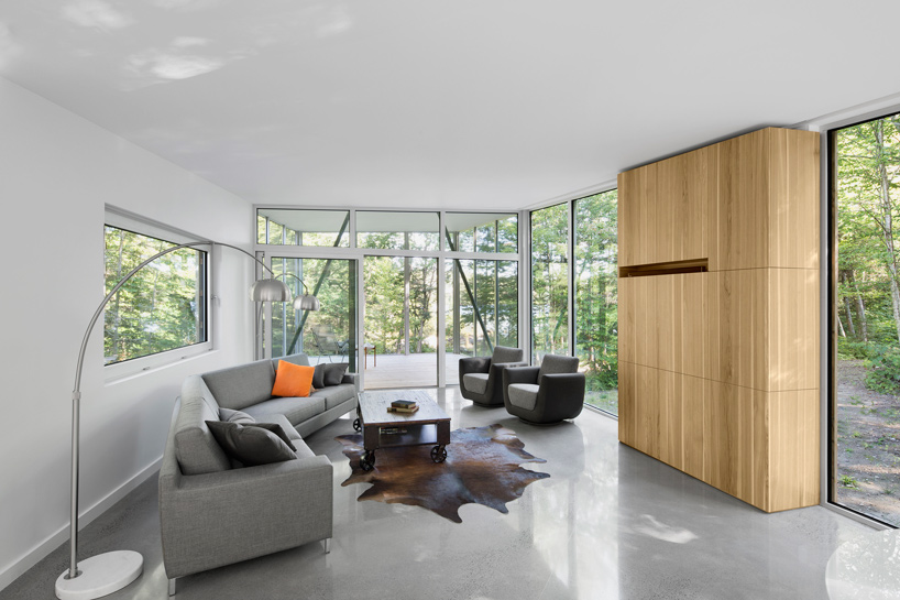 paul bernier architecte house on lac grenier montreal canada designboom