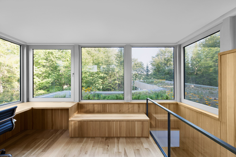 paul bernier architecte house on lac grenier montreal canada designboom