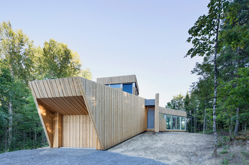 paul bernier architecte house on lac grenier montreal canada designboom