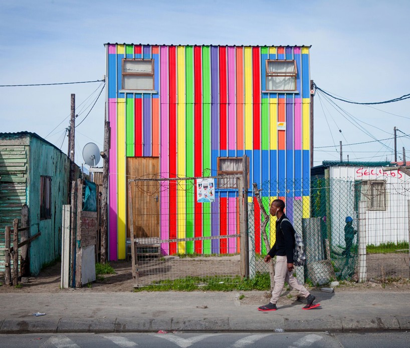 sí / no exhibition details the architecture of urban-think tank