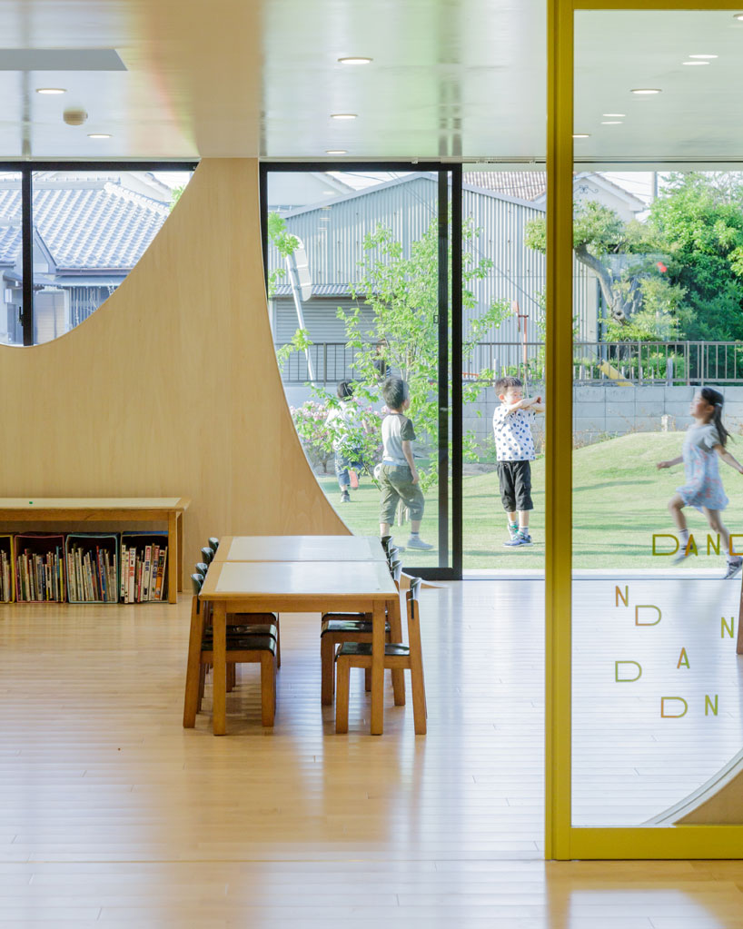 sugawaradaisuke-yutaka-kindergarten-japane-designboom-02