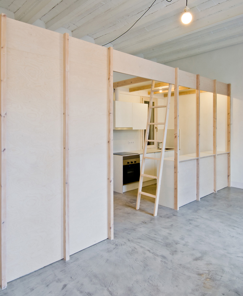 2-dwellings-at-tamarit-st-carles-enrich-barcelona-designboom-02