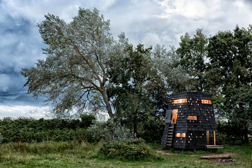 LUMO-architects-shelters-by-the-sea-denmark-designboom-02