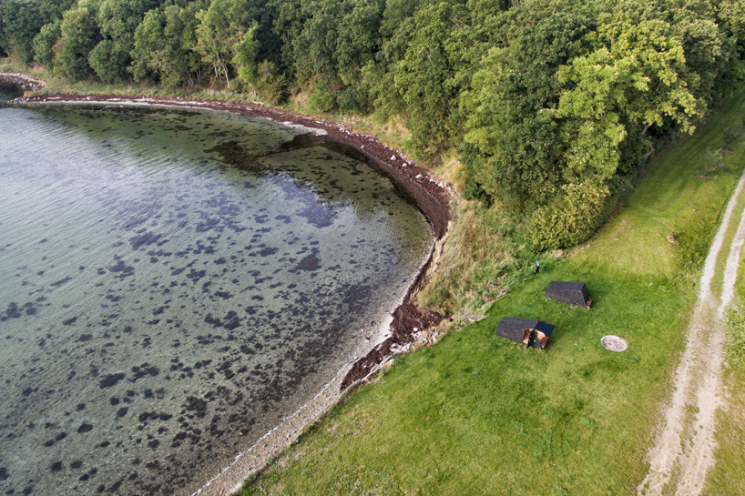 LUMO-architects-shelters-by-the-sea-denmark-designboom-02