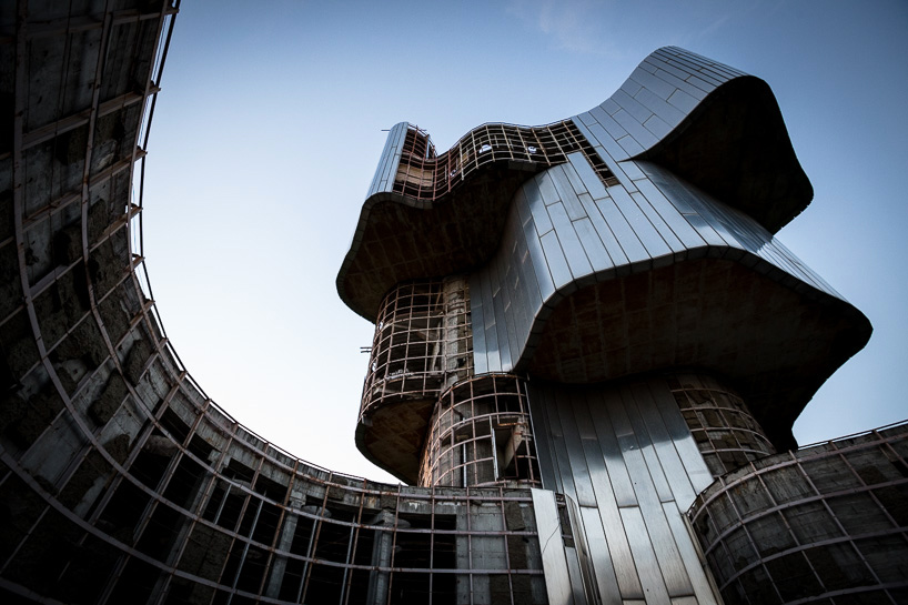 andy-day-former-architecture-parkour-world-war-II-monuments-designboom-14