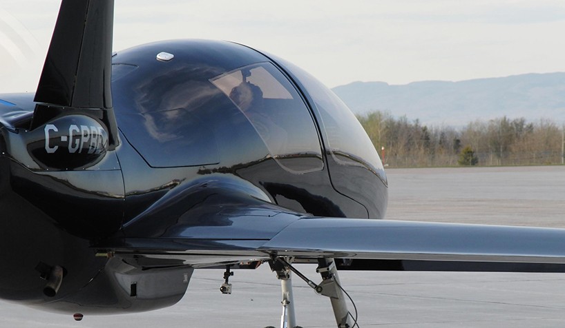 cobalt-valkyrie-private-aircraft-designboom-05