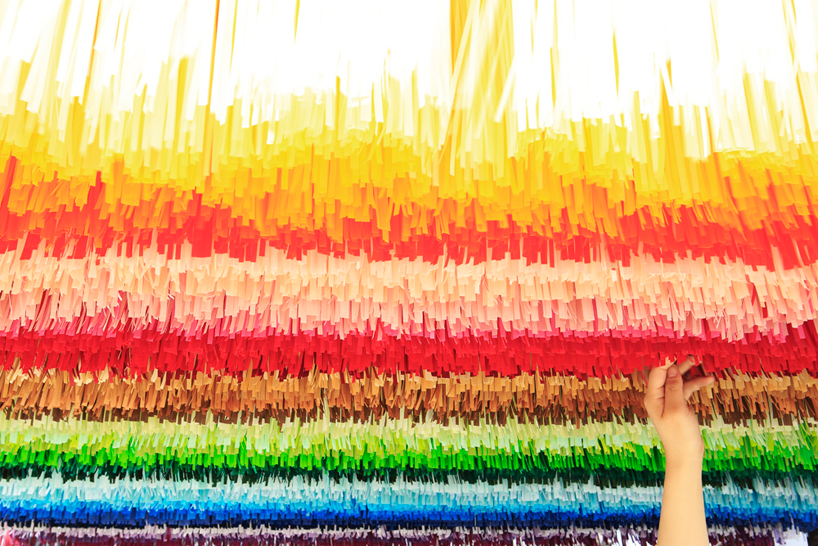 emmanuella-moureaux-100-colors-no-9-3.3m-installation-tokyo-designboom-02
