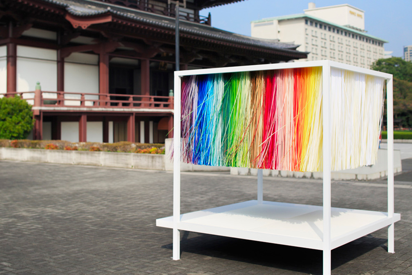 emmanuella-moureaux-100-colors-no-9-3.3m-installation-tokyo-designboom-02