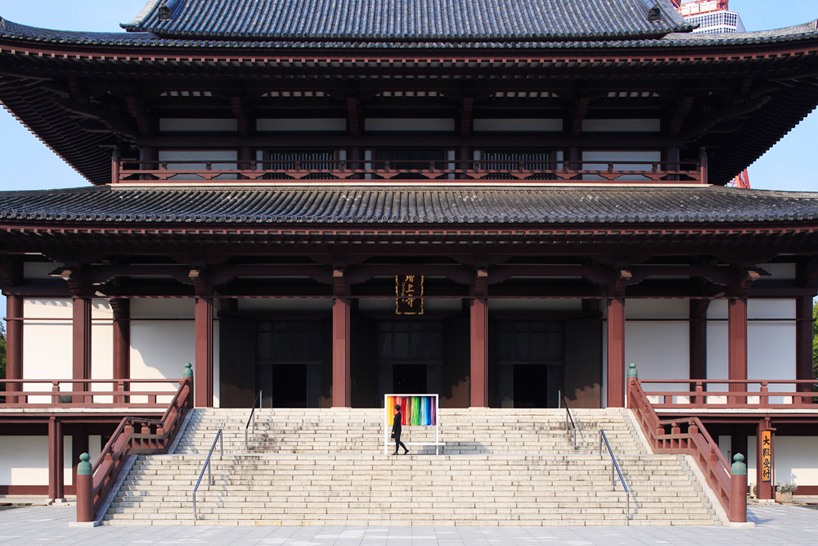 emmanuella-moureaux-100-colors-no-9-3.3m-installation-tokyo-designboom-02