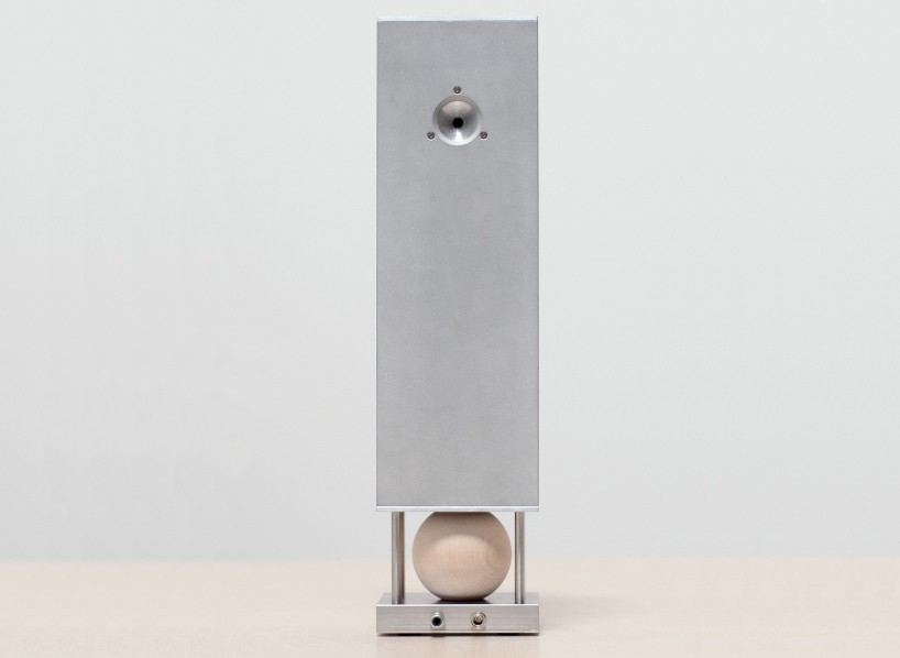 joey-roth-steel-speaker-designboom-04