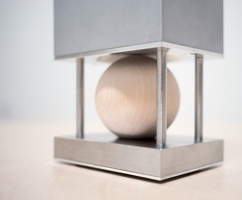 joey-roth-steel-speaker-designboom-05