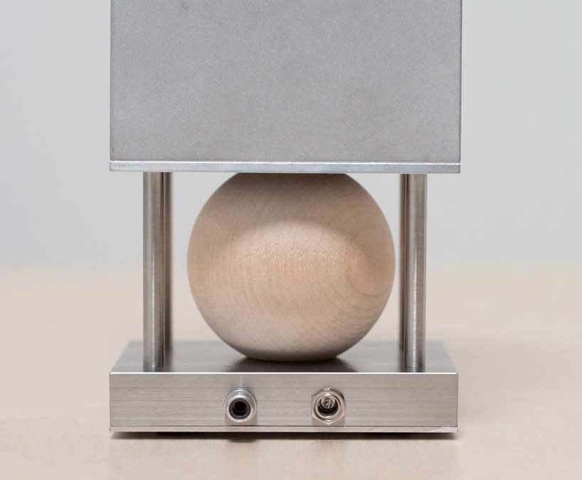 joey-roth-steel-speaker-designboom-06