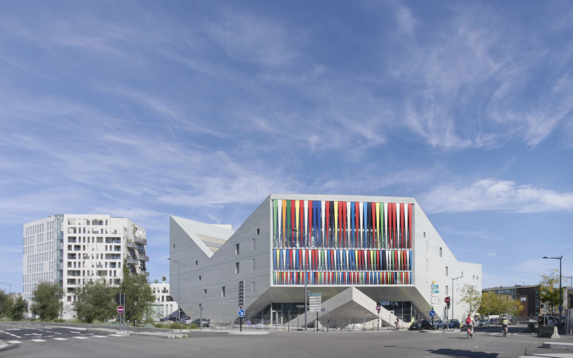 julien de smedt JDS architects euralille youth centre lille france designboom