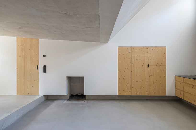 peter haimerl renovates shoemaker's farmhouse with contemporary cube