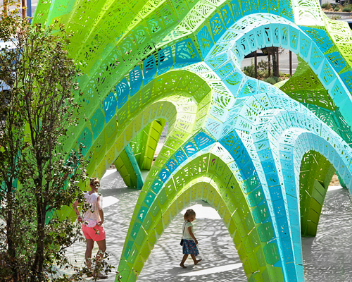 MARC FORNES / THEVERYMANY fabricates pleated amphitheater in france