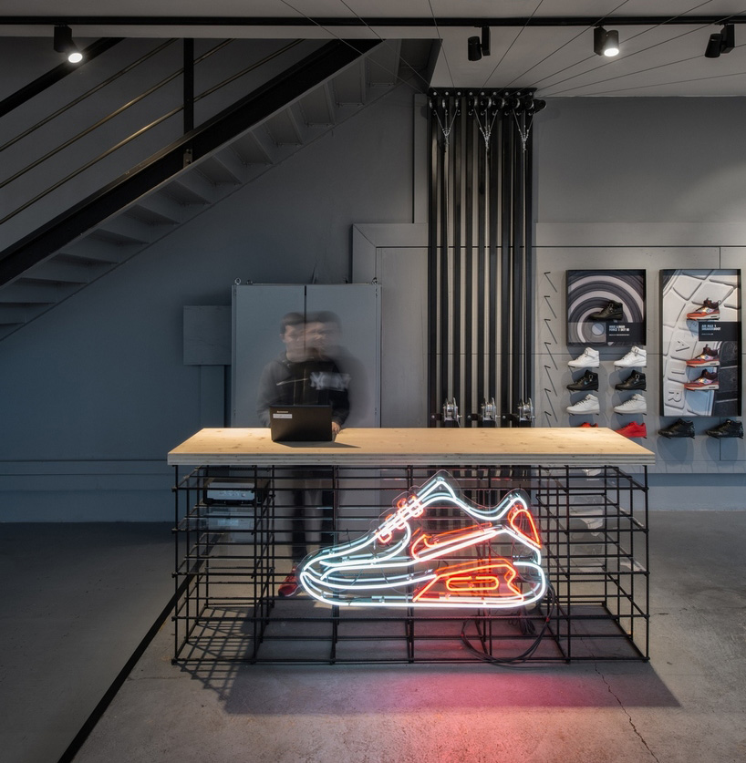 footshop sneaker store