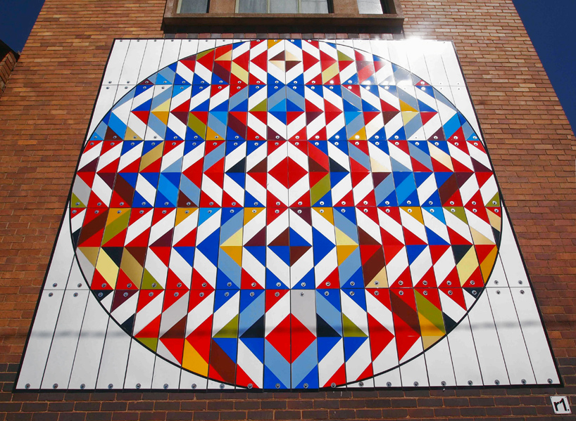 r1-hidden-trophy-reflective-chevron-street-signs-johannesburg-designboom-01