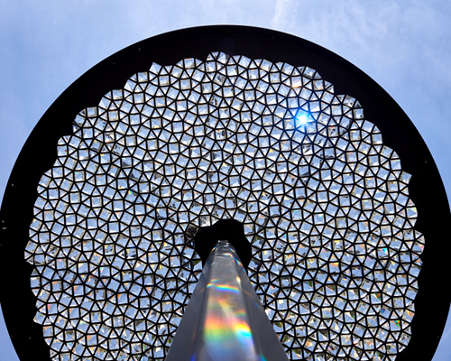 samuel wilkinson installs ommatidium glass crystal lenses canopy in london