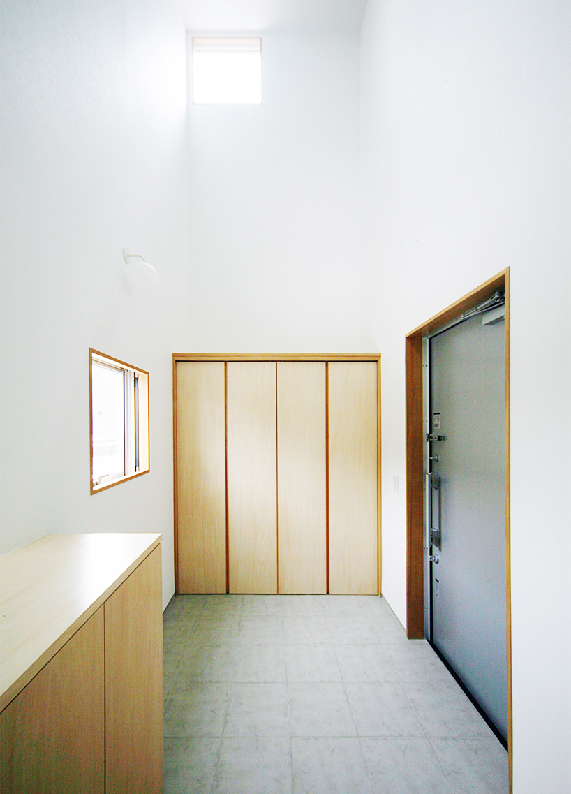 shuhei-goto-architects-house-in-kosai-japan-designboom-02