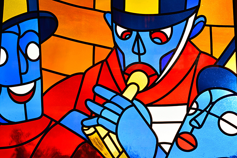 stefan-glerum-stained-glass-amsterdam-ymere-designboom-22