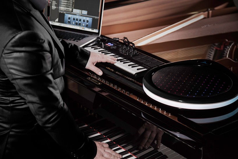 titan-reality-pulse-instrument-interface-designboom-06
