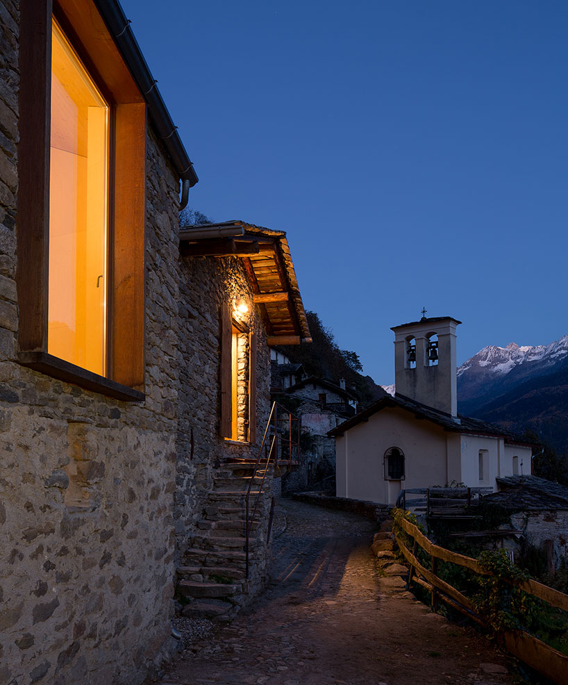 vudafieri-saverino partners restores masonry mountain stone house