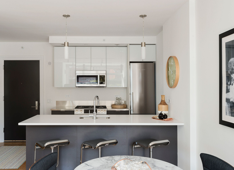 60 water apartments dumbo brooklyn roof garden james corner field operations designboom