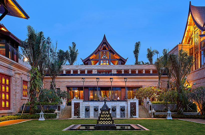 OAD places wanda vista xishuangbanna resort in china's lush mountainside