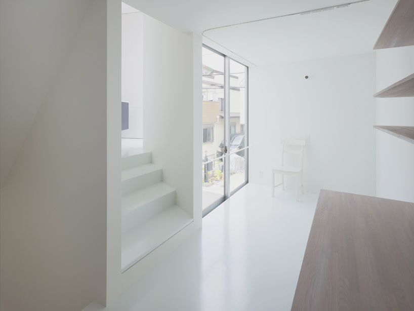 slice of the city in hyogo, japan by alphaville architects