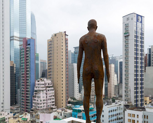 antony gormley's controversial event horizon installation in hong kong