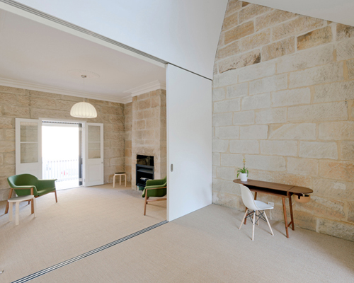 carterwilliamson architects rejuvenates sandstone cottage in sydney
