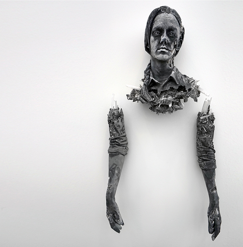daniel-arsham-baro-galeria-untitled-art-fair-miami-designboom-01