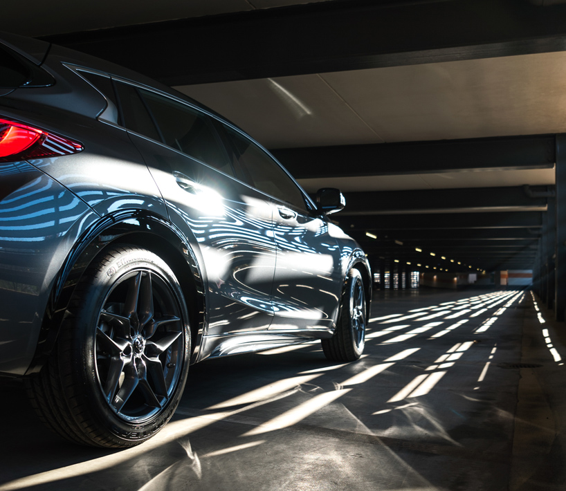 infiniti Q30 michael schulz photo journey designboom 