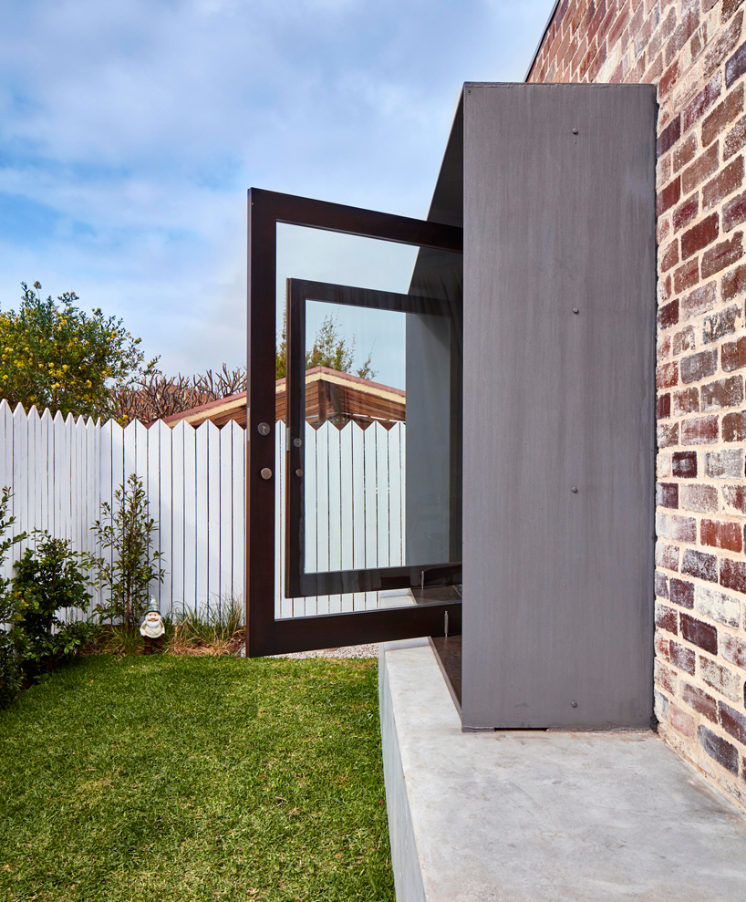 maroubra-house-those-architects-sydney-designboom-02