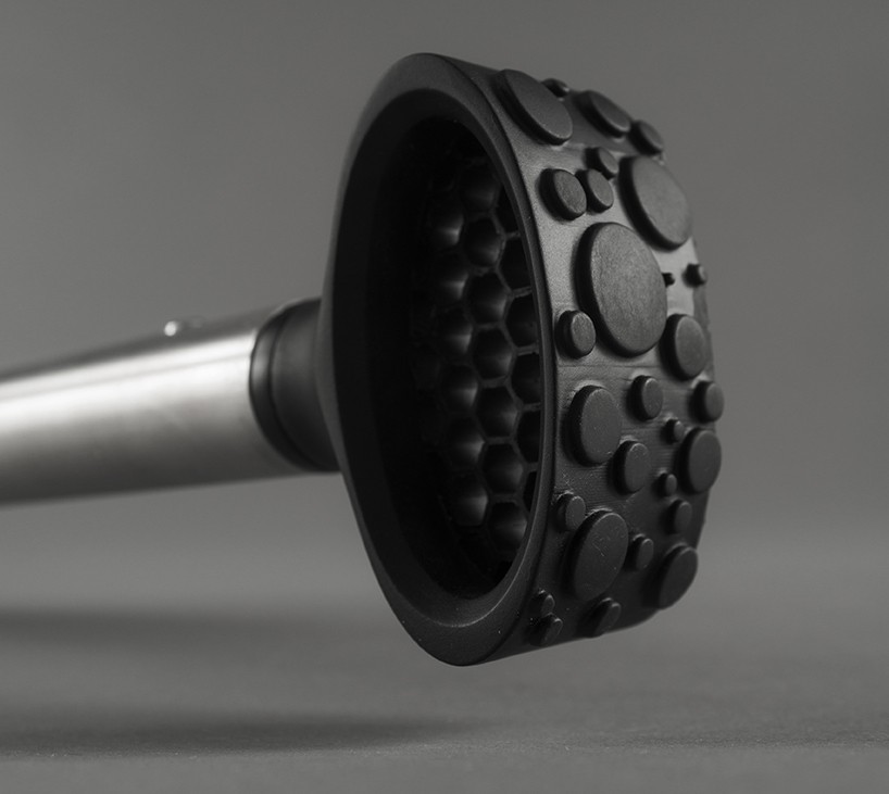 mobility-designed-m+d-crutch-designboom-003