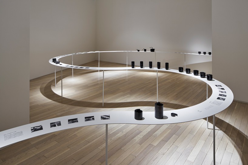 continuous winding display presents nendo's tableware collection in tokyo